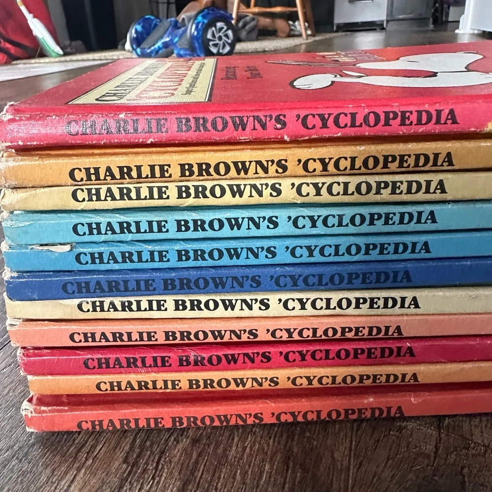 Vintage 1980s Charlie Brown’s Cyclopedia Book Lot – Peanuts Hardcover Set 11